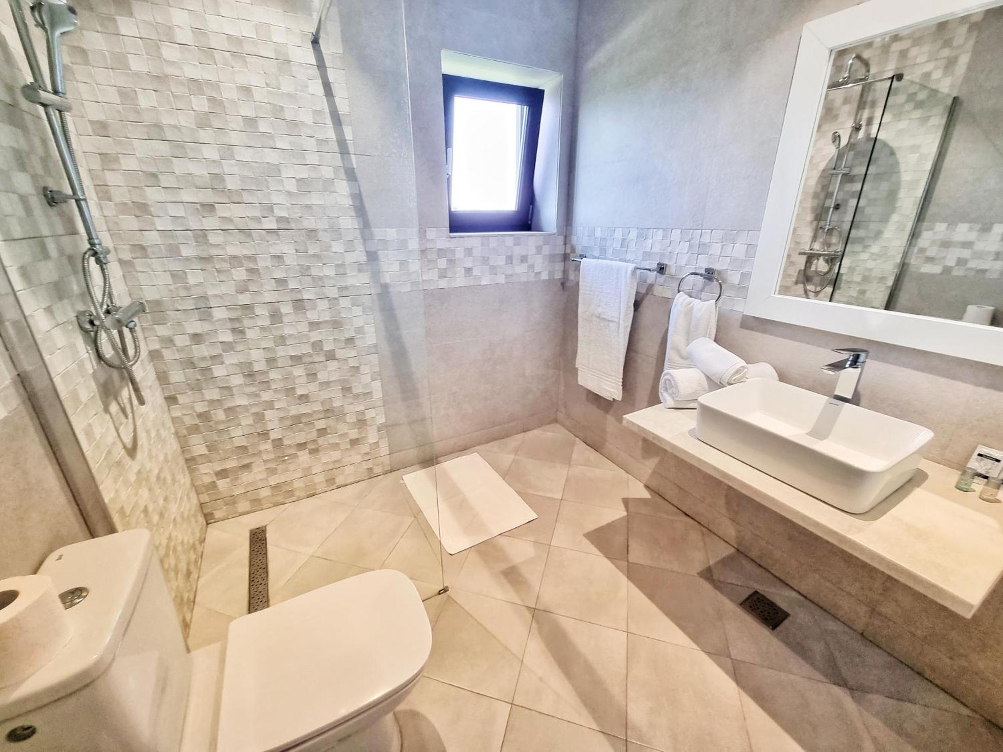 Casa Cochilia - Camera Privata In Localitatea Tuzla Eksteriør billede